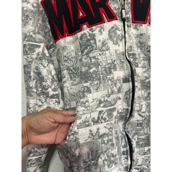 Marvel Comics Universal Studios Full Zip Hoodie Graphic Print Large - Picture 9 of 9